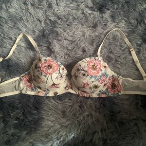Victoria’s Secret Dream Angels Lined Demi Bra